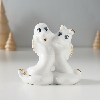 Сувенир "Парочка кобр - любовь" белый с золотом 