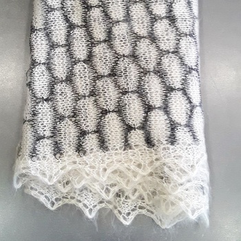 Палантин пуховый шахматка 140*45