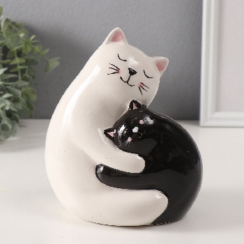 Копилка «Кошачьи объятия», 9.2×13.4×15.6 см